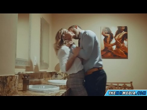 ❤️ Kai krūtininga blondinė vilioja tave viešajame tualete ❌ Porno prie mūsų lt.mass-pr.ru ️❤